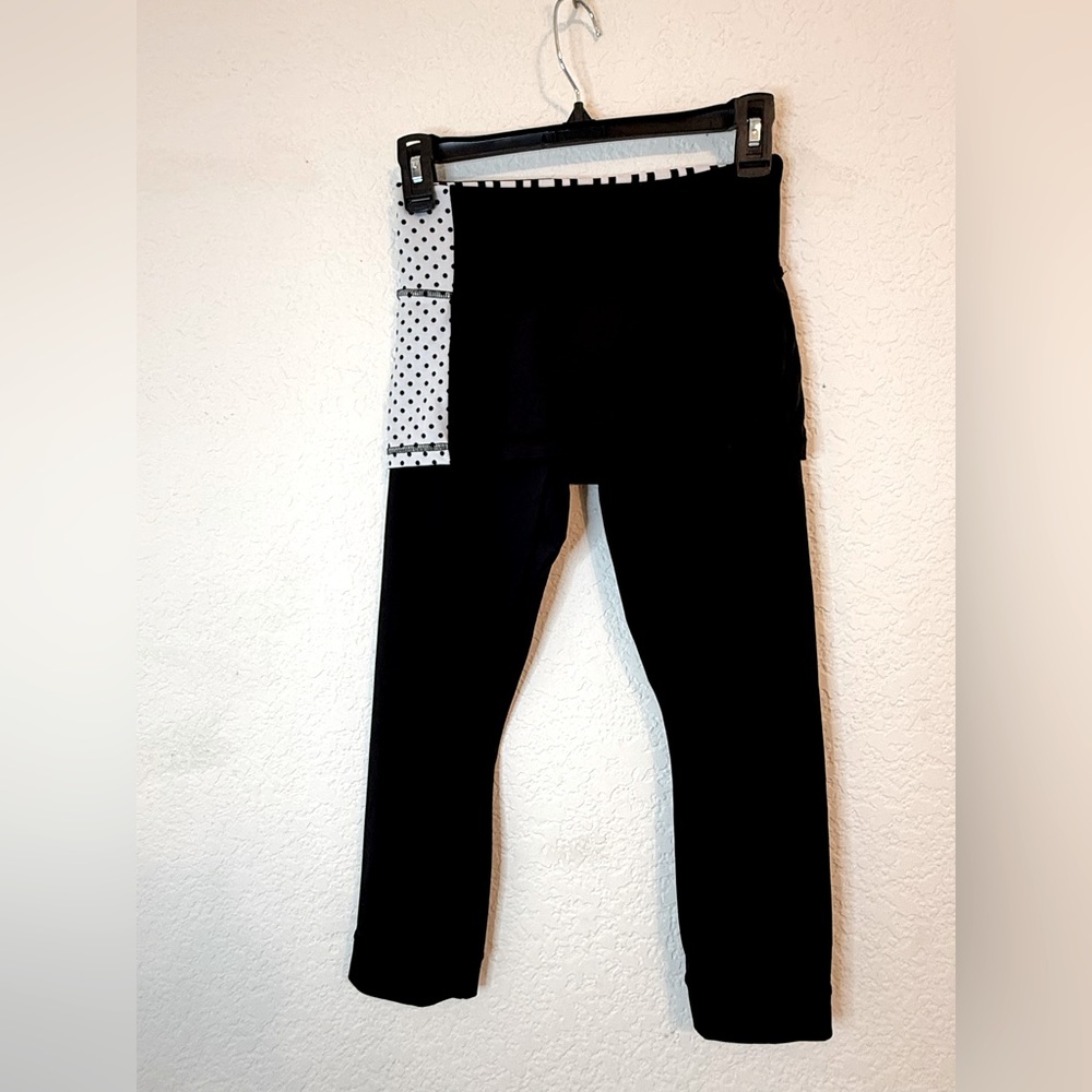 {Lululemon} Black Steadfast Leggings with Skirt‎ 4